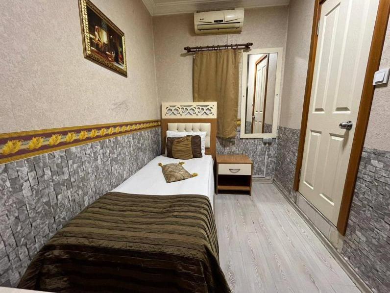 Vatan Hotel Измир Екстериор снимка