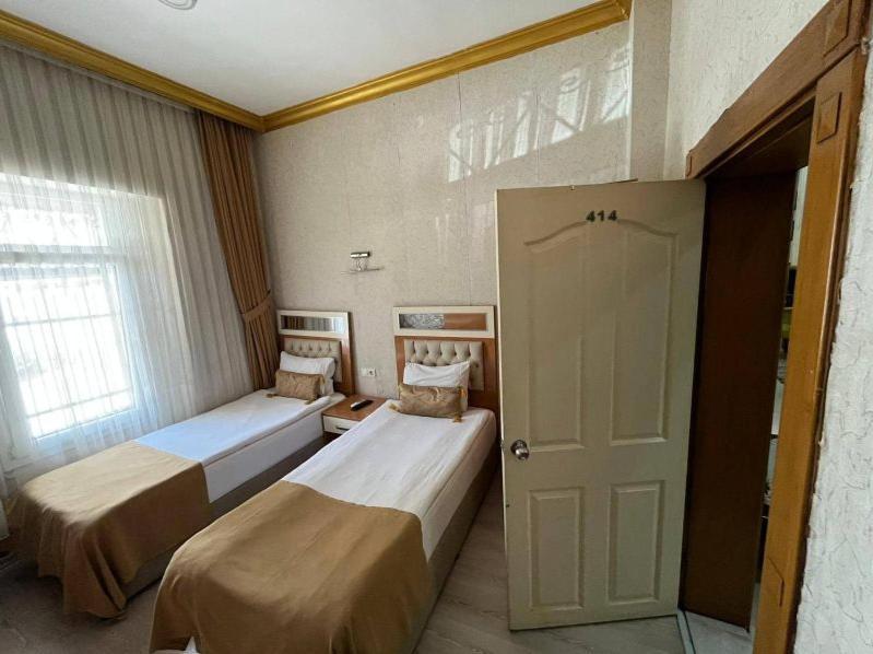 Vatan Hotel Измир Екстериор снимка
