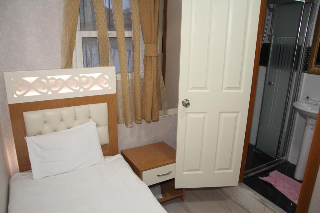 Vatan Hotel Измир Екстериор снимка