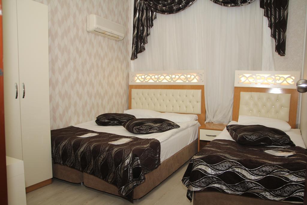 Vatan Hotel Измир Екстериор снимка