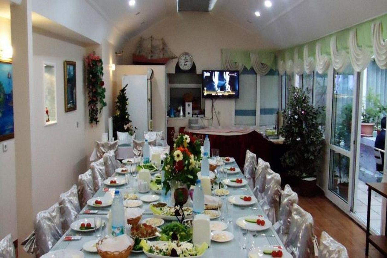 Vatan Hotel Измир Екстериор снимка